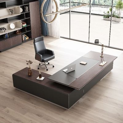 kaufen Modern Luxus Großes Holz MDF Schreibtisch Klassiker Chef Büro Schreibtisch Für Arbeitsplätze Büromöbel Unterstützung Anpassung online manufacture